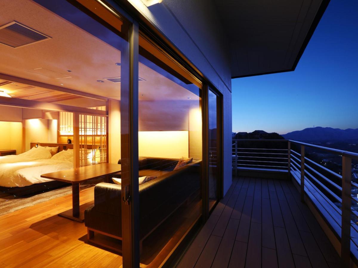 Arima Grand Hotel Kobe Bagian luar foto