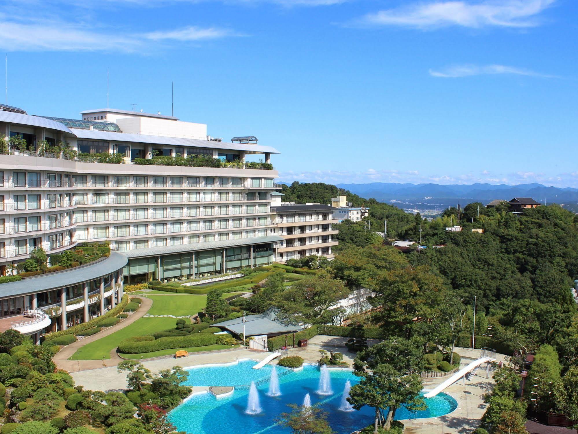 Arima Grand Hotel Kobe Bagian luar foto